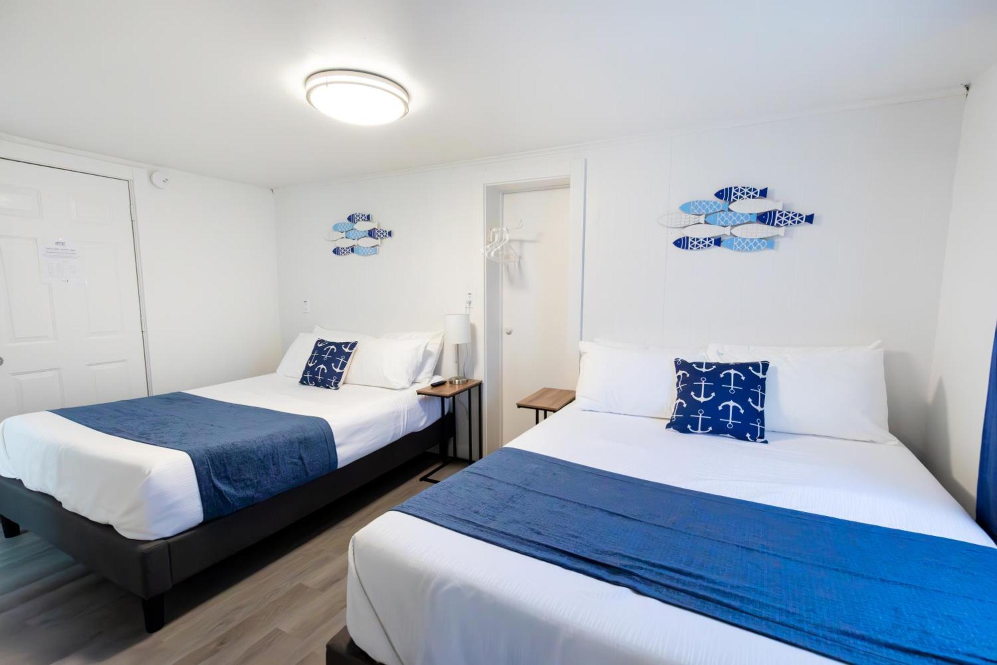 Anchor Bay Inn And Suites Sandusky Bagian luar foto