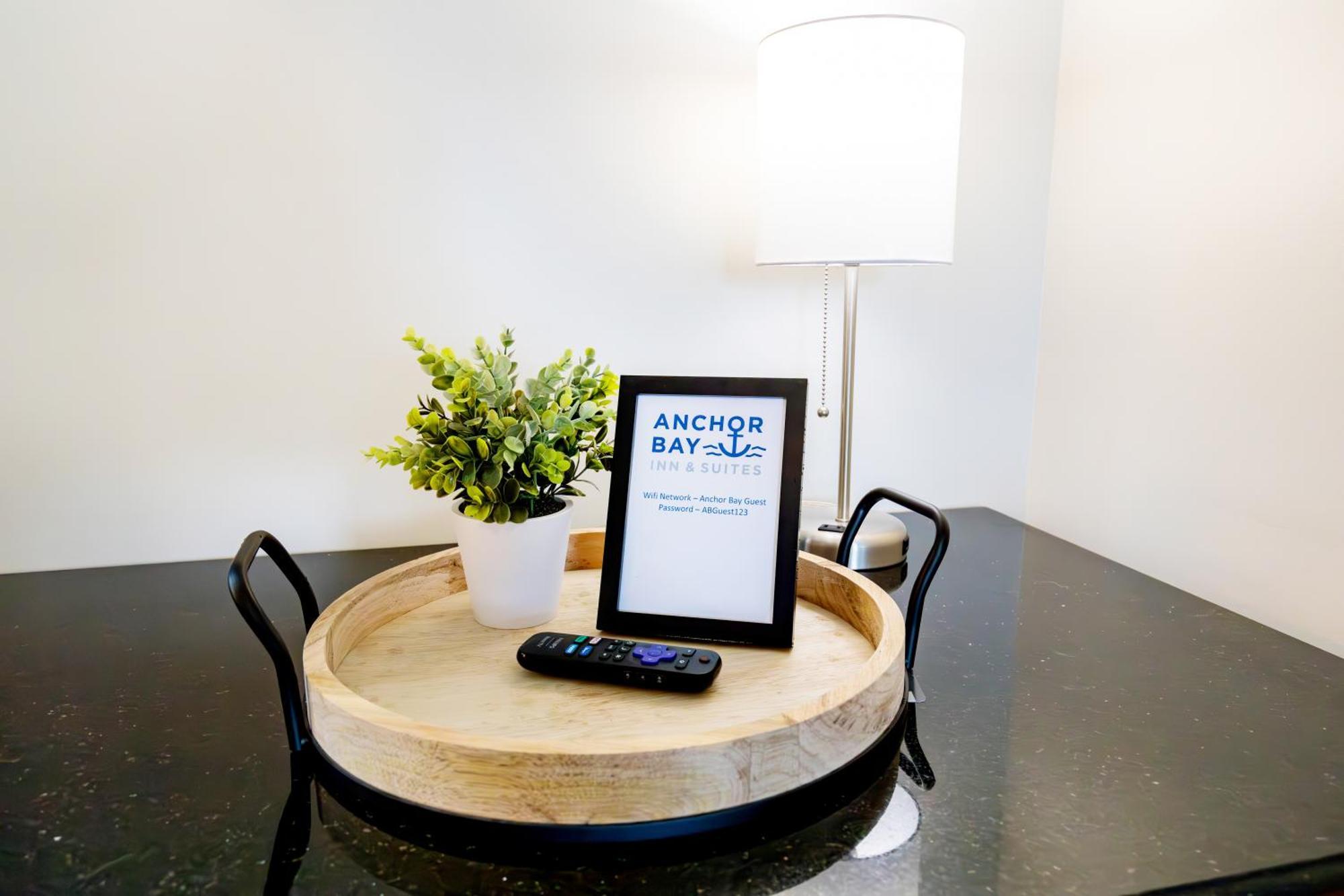 Anchor Bay Inn And Suites Sandusky Bagian luar foto