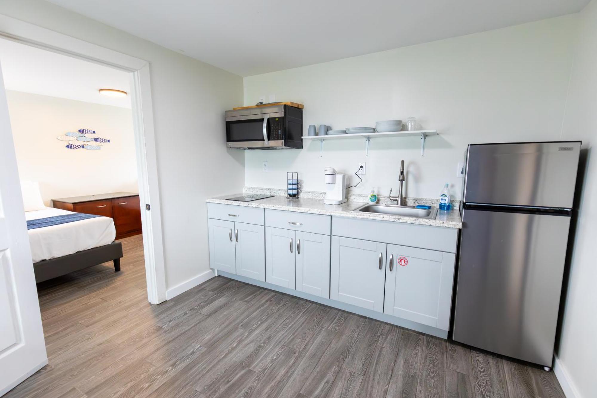 Anchor Bay Inn And Suites Sandusky Bagian luar foto