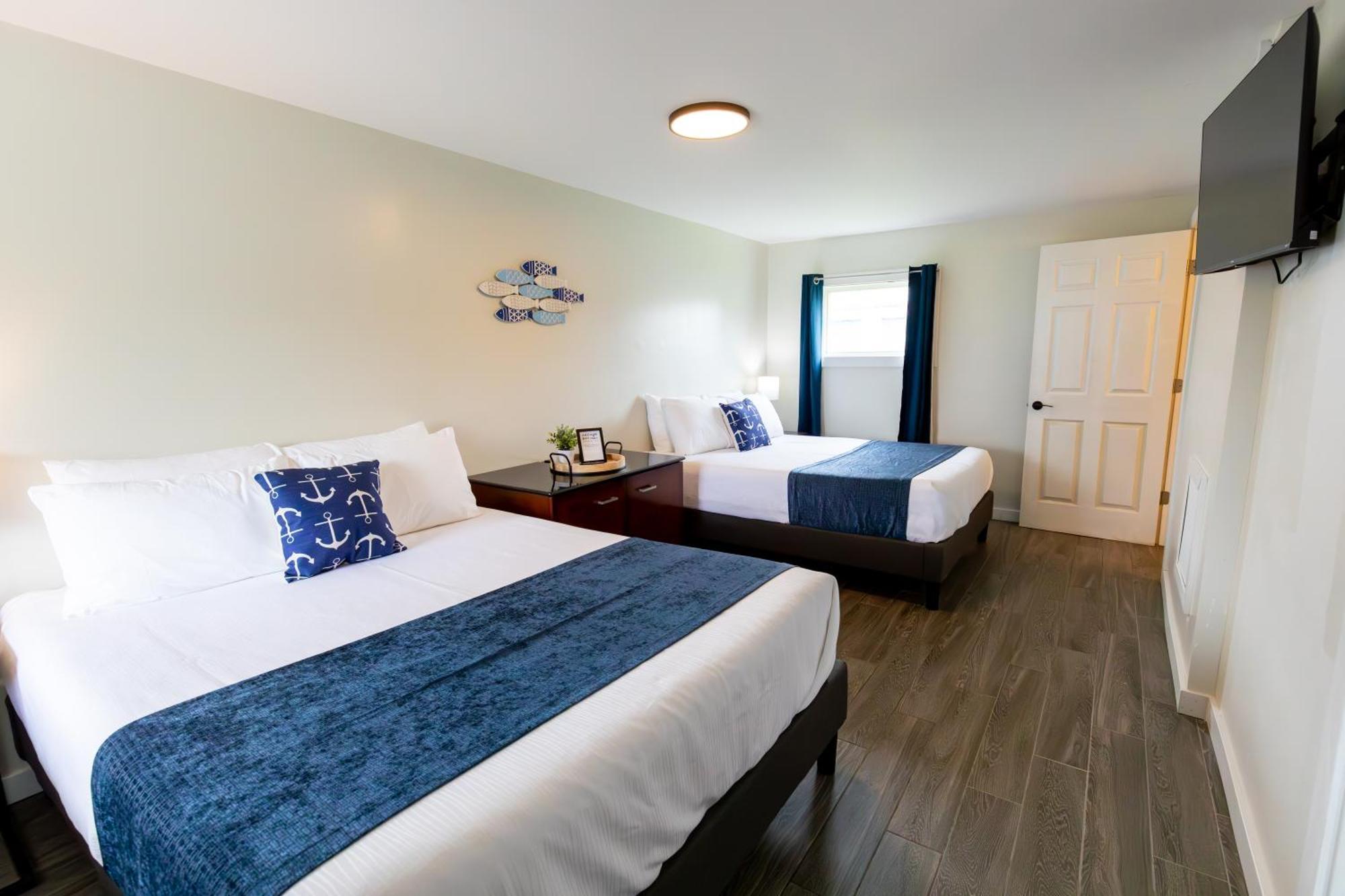 Anchor Bay Inn And Suites Sandusky Bagian luar foto