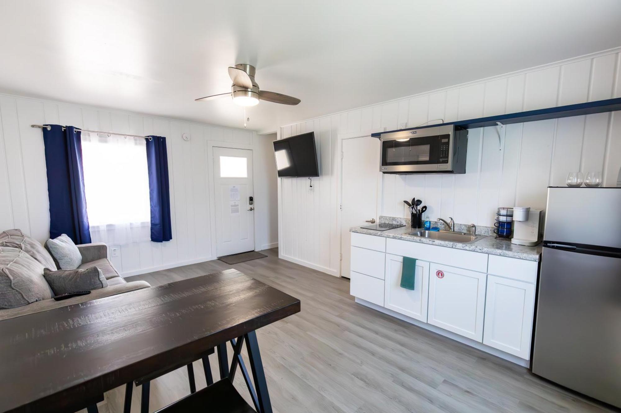 Anchor Bay Inn And Suites Sandusky Ruang foto